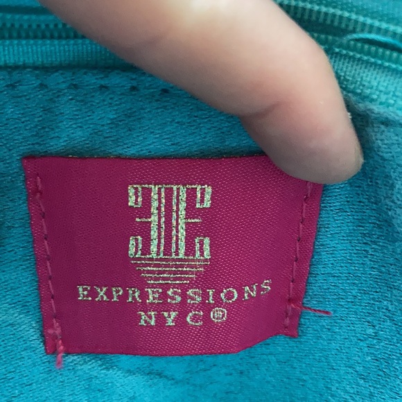 Expressions NYC clutch - Picture 6 of 7